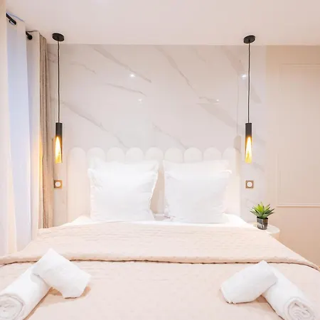 Luxurious Stylish Design - Rene Boulanger פריז