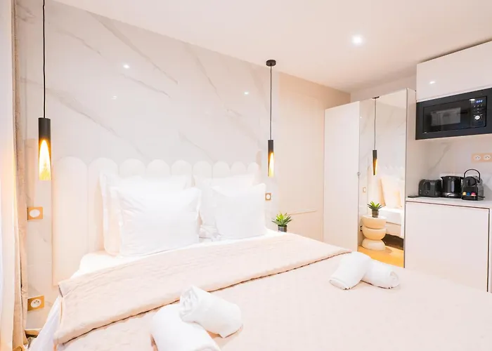 Luxurious Stylish Design - Rene Boulanger *