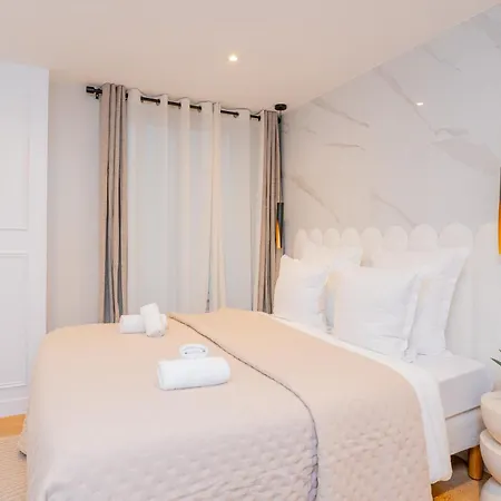 Lejlighed Luxurious Stylish Design - Rene Boulanger